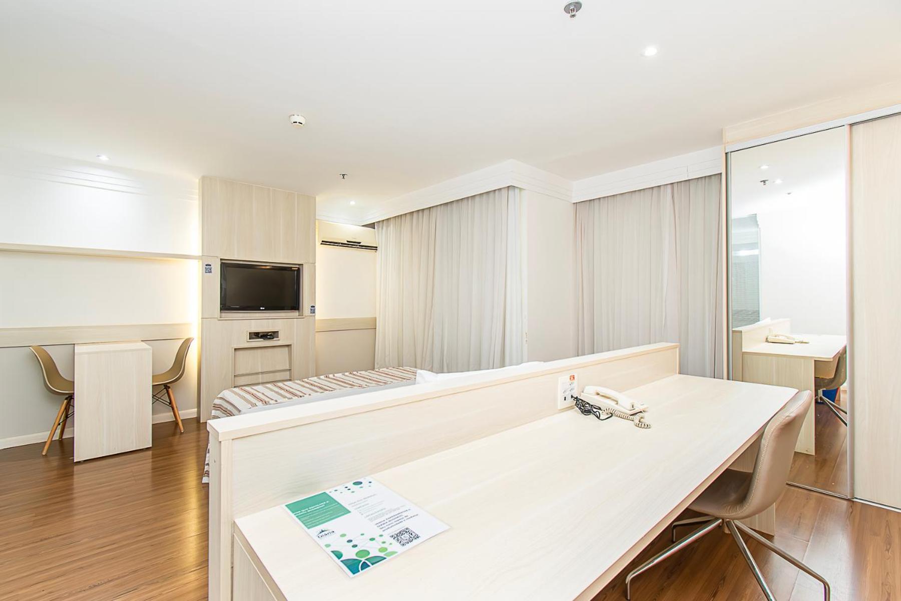 Mercure Diaria Brasil 61509 Apartment